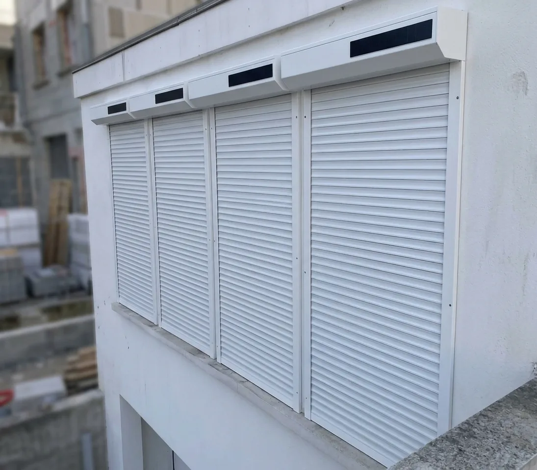 Volet roulant solaire à Marseille 15